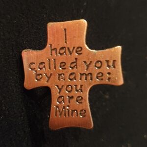 Lapel pin Isaiah 43:1